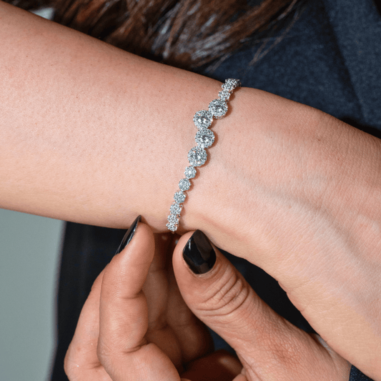 Elegant Links Bracelet