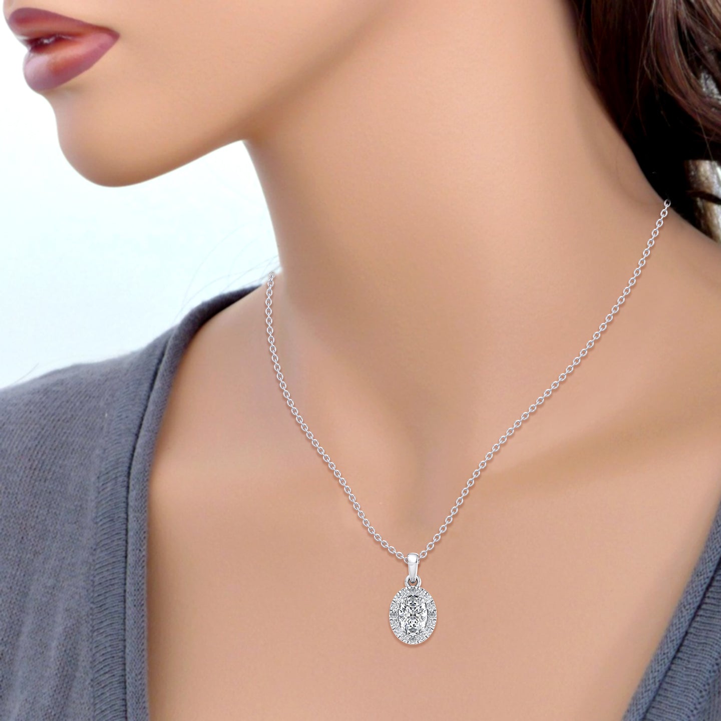 Sparkling Oval Pendant