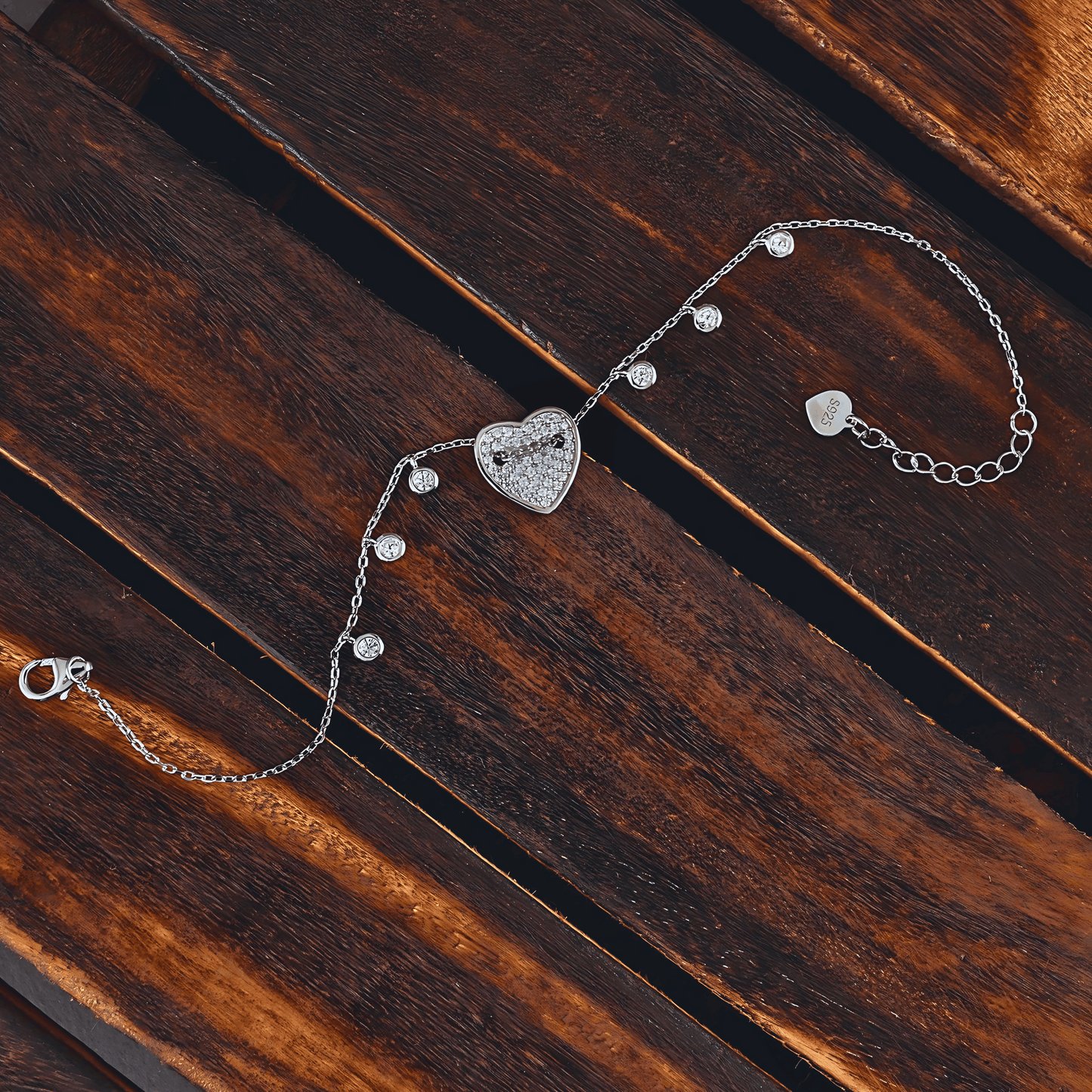 Glimmering Heart Bracelet